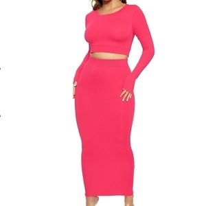 GORGEOUS HOT PINK MIDI SET 🔥